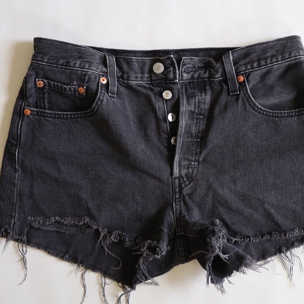 Levi's Women's Premium 501 Original Shorts Cutoff Black Jeans Denim Size 29 - Picture 5 of 9